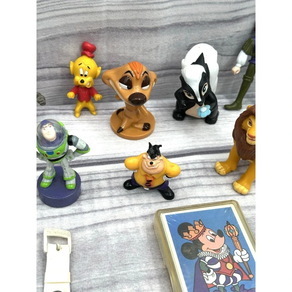 LOT OF VINTAGE 70'S 80'S 90'S DISNEY‎ ACTION FIGURES/ TOYS / WATCH   *4